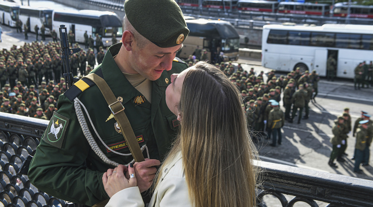 Le truffe per ottenere gli indennizzi dei soldati russi morti in Ucraina