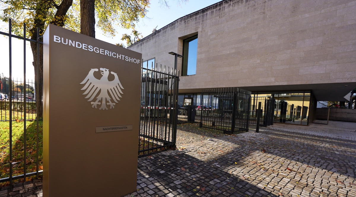 In Germania un infermiere è stato condannato all’ergastolo per avere ucciso 10 pazienti e aver tentato di ucciderne altri 27