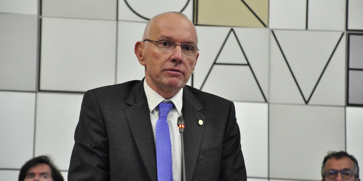 Renzo Testolin dell’Union Valdôtaine è di nuovo presidente della Valle d’Aosta