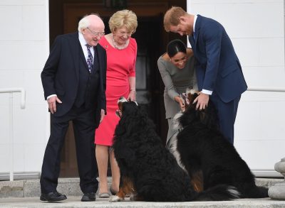 Gli allora duca e duchessa del Sussex, Harry e Meghan, durante una visita a Dublino, nel 2018