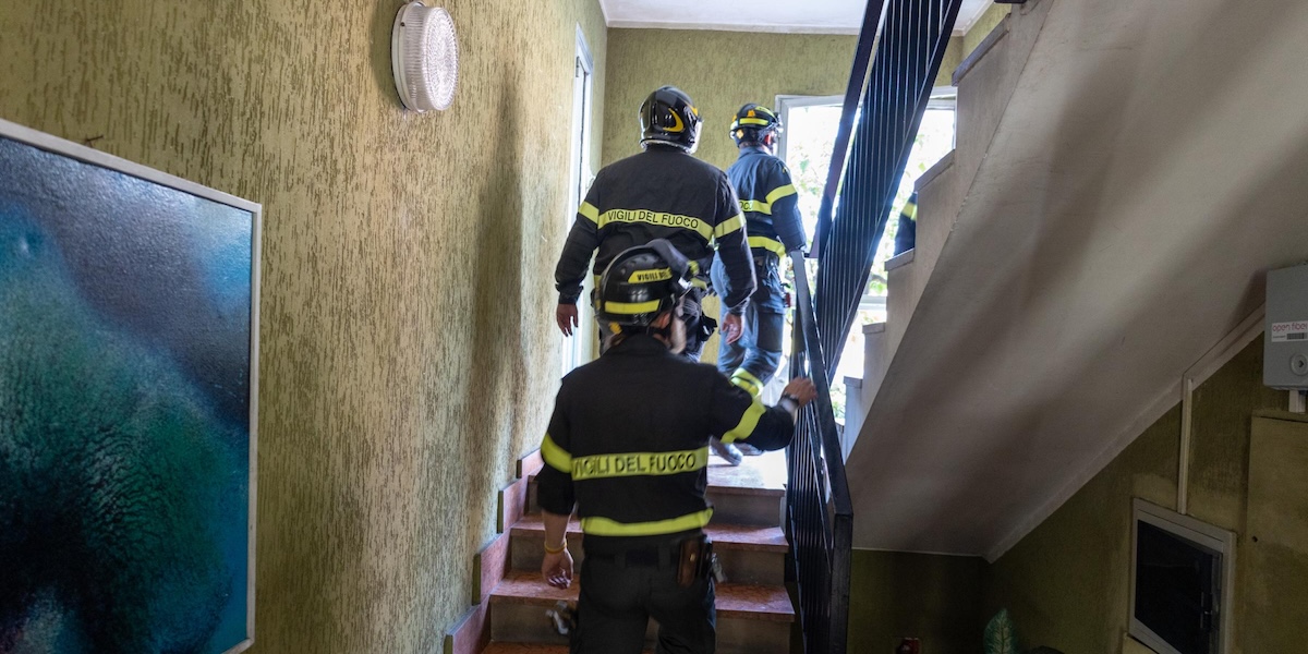 Due persone sono rimaste ferite nell’esplosione di un appartamento a Rivarolo Canavese, in provincia di Torino