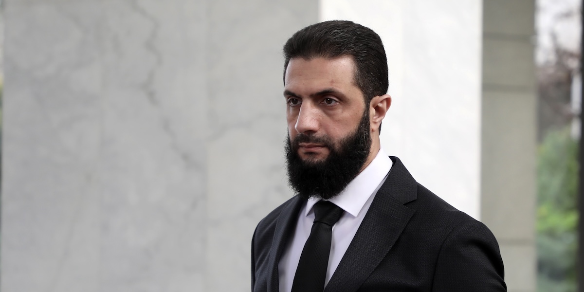 Gli Stati Uniti e l’ONU hanno rimosso le sanzioni contro il presidente siriano Ahmed al Sharaa