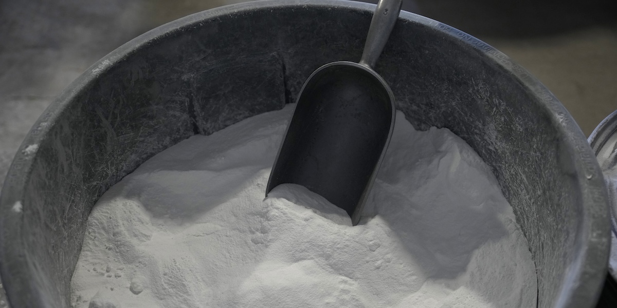 La Cina ha sospeso il divieto di esportare tre metalli rari negli Stati Uniti