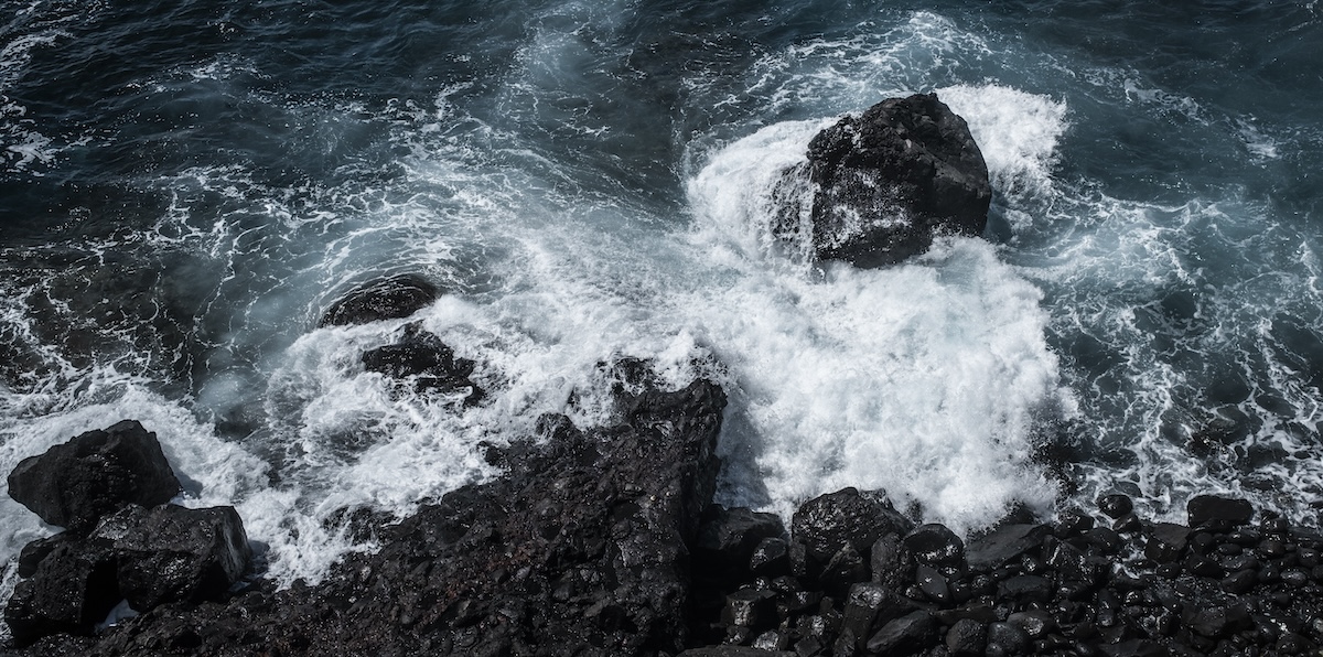 A Tenerife 3 persone sono morte e 15 sono state ferite in incidenti dovuti al mare mosso