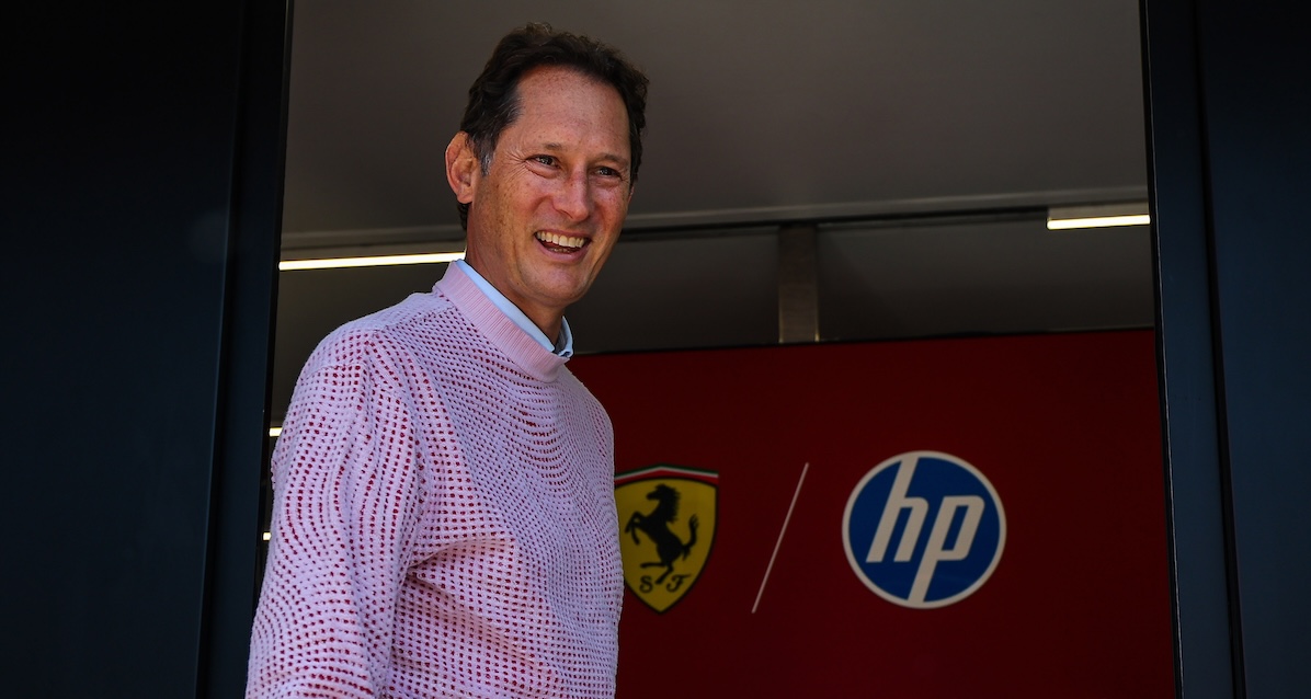 Secondo John Elkann è meglio che i piloti della Ferrari «parlino meno»