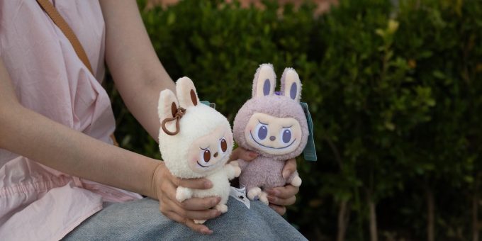 A Palermo sono stati sequestrati 10mila pupazzetti Labubu falsi