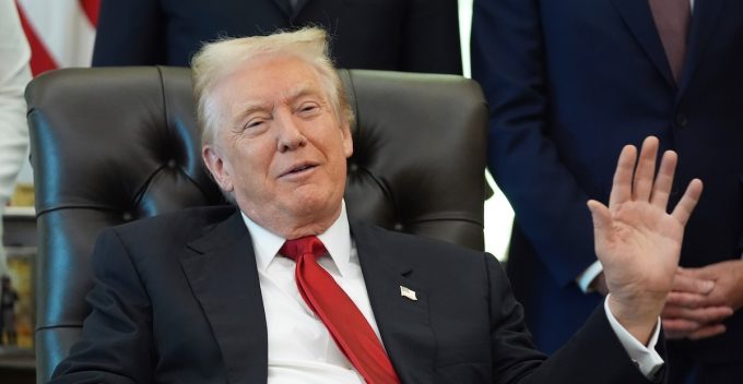 Trump ha graziato Rudy Giuliani e altri alleati che lo aiutarono a tentare di sovvertire il risultato delle elezioni perse del 2020