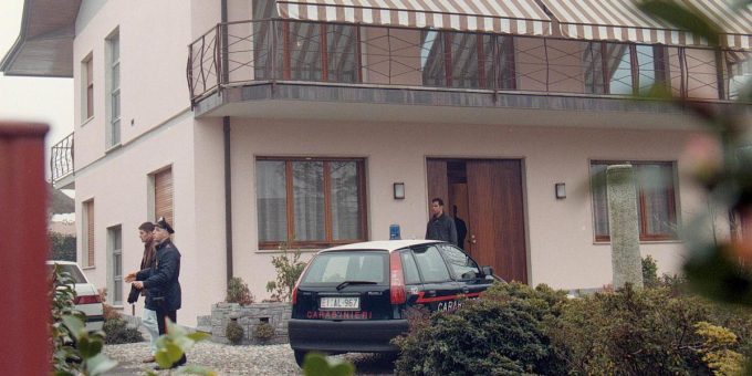 È stato arrestato Elia Del Grande, che nel 1998 uccise i genitori e il fratello: due settimane fa era scappato da una struttura di Modena