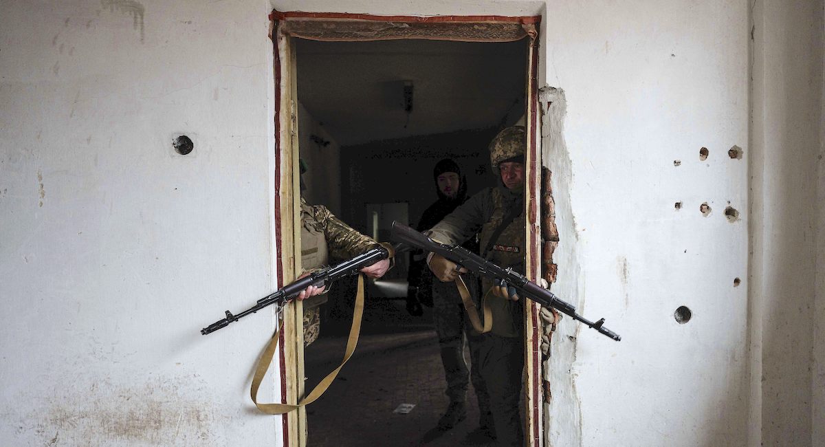 A Pokrovsk l’Ucraina deve fare una scelta difficile