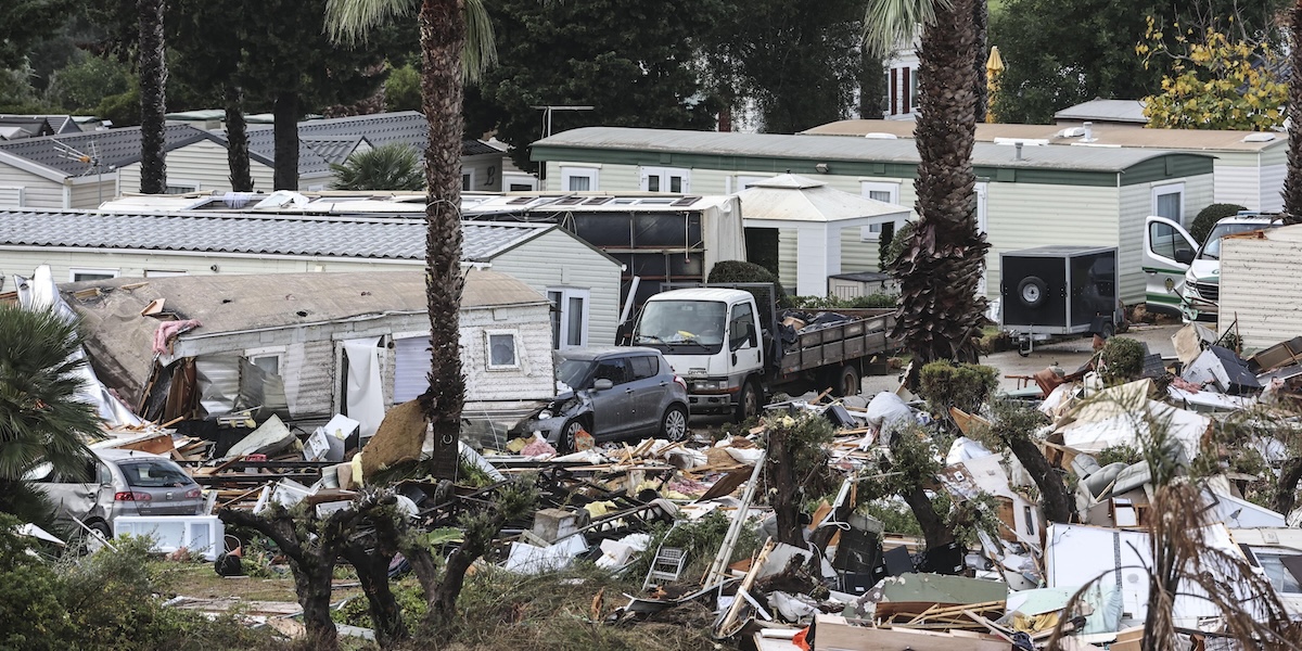 In Algarve, nel sud del Portogallo, tre persone sono morte e decine sono rimaste ferite a causa di una tempesta