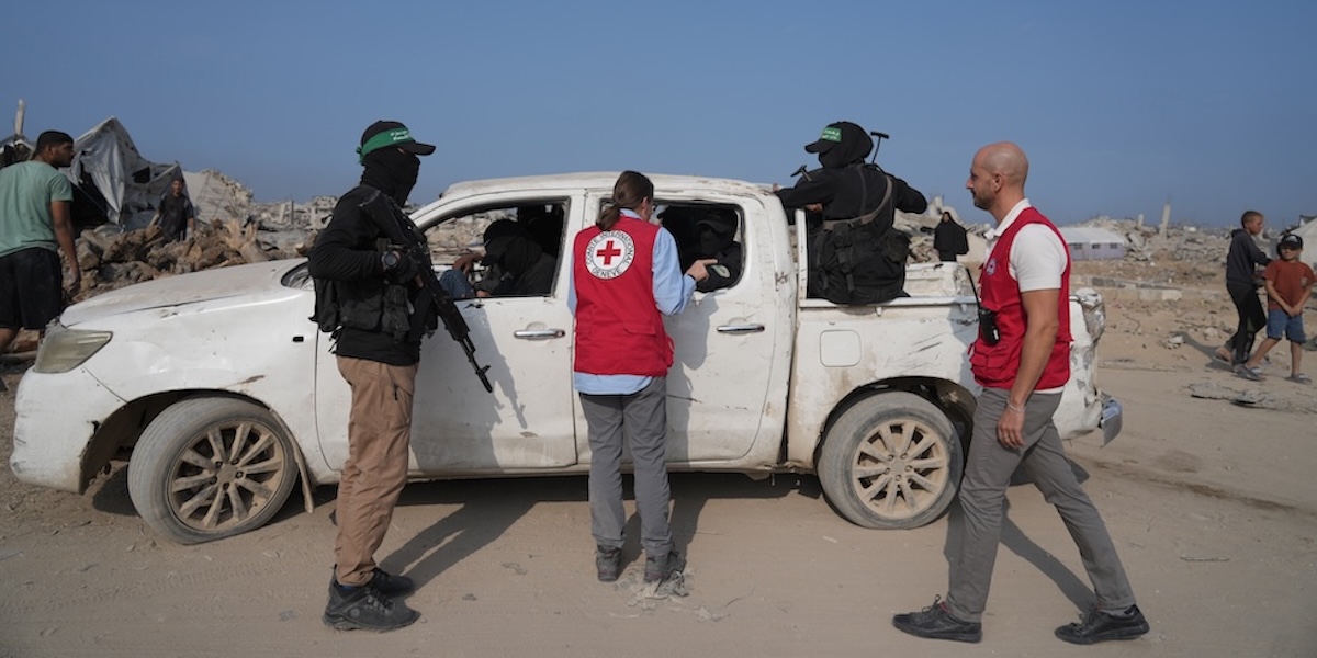 Il Comitato internazionale della Croce Rossa ridurrà i suoi dipendenti del 15 per cento per mancanza di fondi