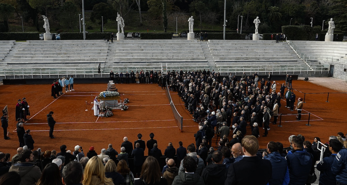 Leggi l'articolo: La camera ardente di Nicola Pietrangeli, allo stadio Nicola Pietrangeli