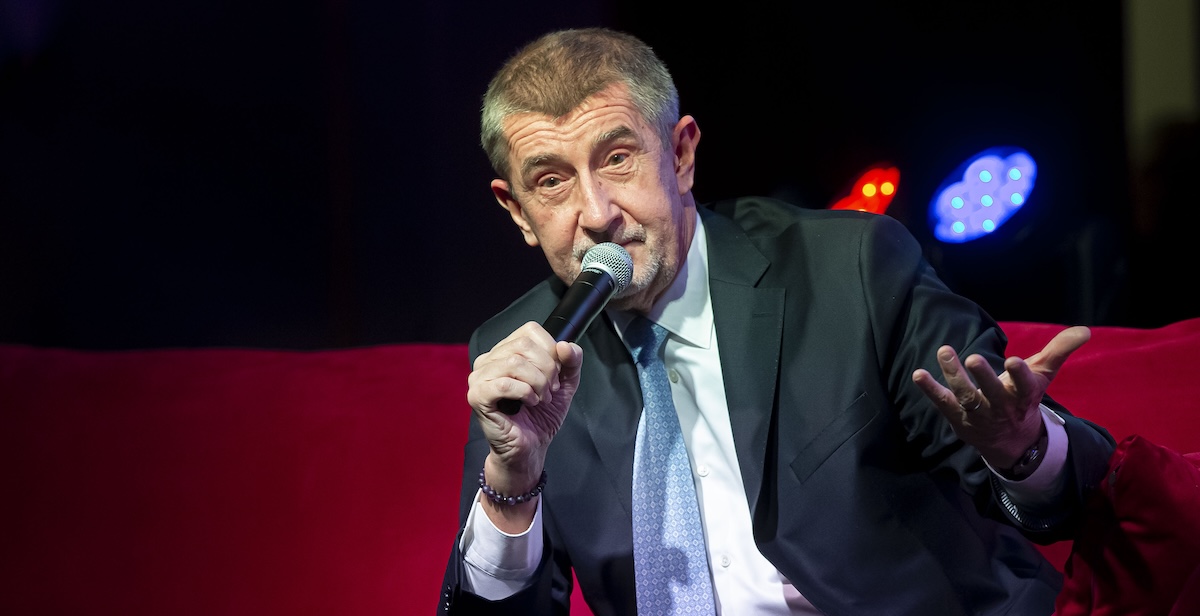 Andrej Babis sarà il nuovo primo ministro ceco, dopo aver rinunciato al controllo della sua azienda ed evitato un conflitto d’interessi
