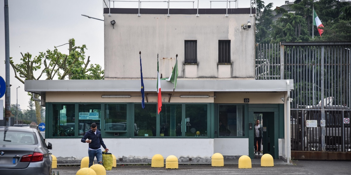 Un detenuto è evaso dal carcere di Milano Opera calandosi dalla finestra con delle lenzuola