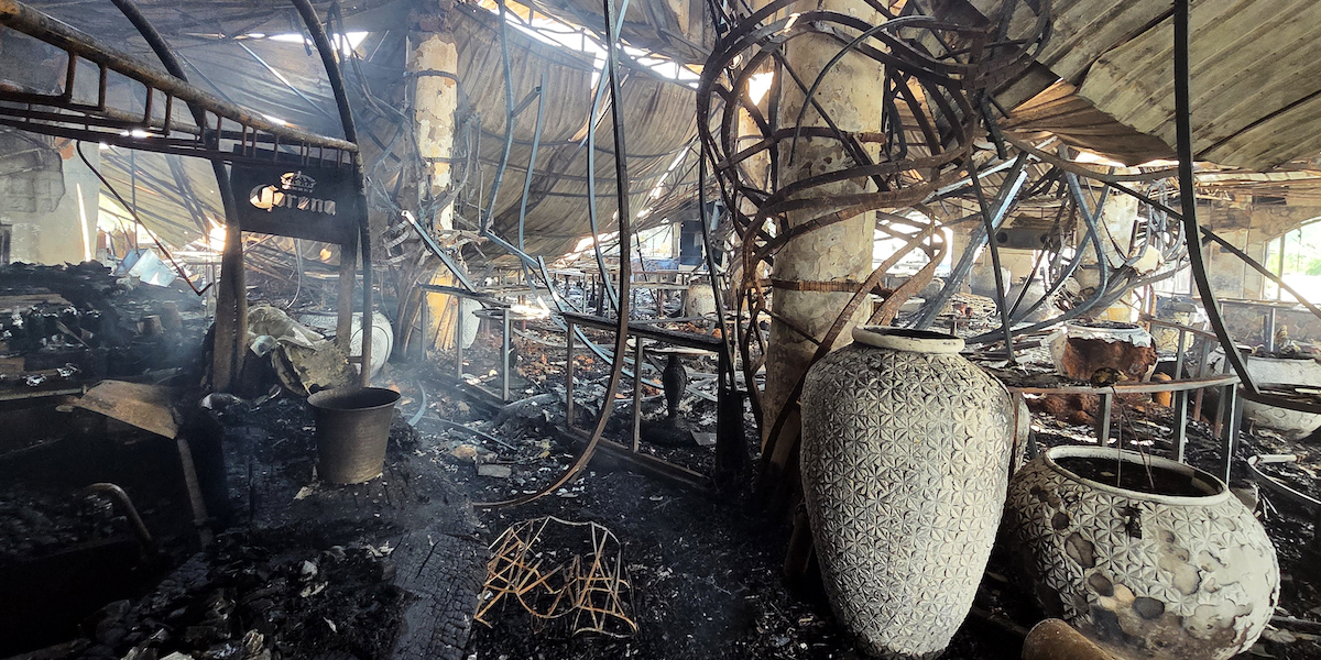 25 persone sono morte in un incendio in un locale a Goa, in India