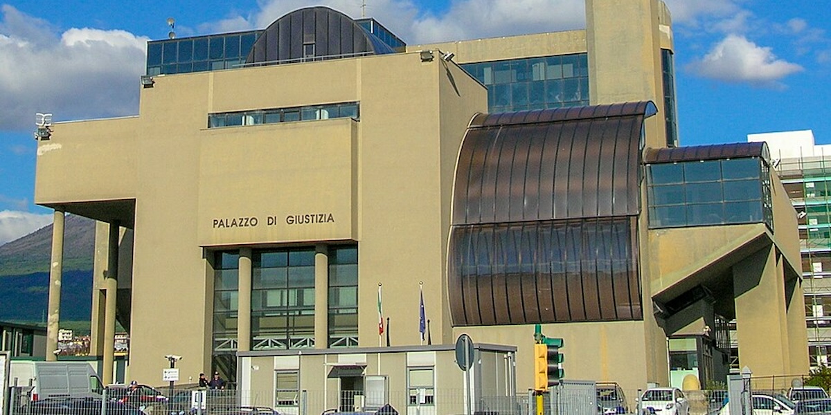 Un’insegnante di sostegno di Castellammare di Stabia andrà a processo per reati sessuali nei confronti di sette minorenni