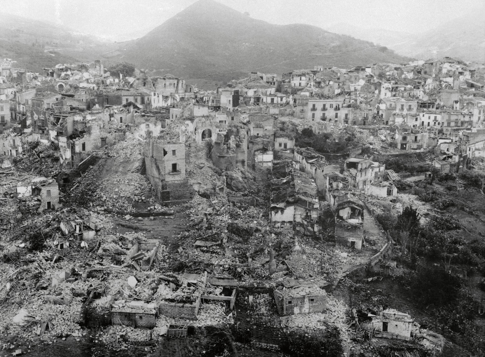 Il paese di Gibellina distrutto dal terremoto