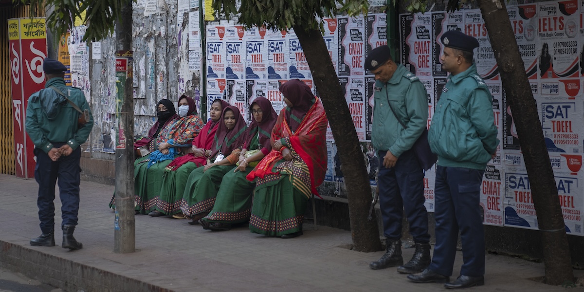 A febbraio ci saranno nuove elezioni in Bangladesh, le prime dopo le grandi proteste del 2024 e le dimissioni dell’ex prima ministra