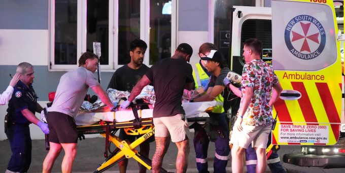 C’è stato un attentato a Bondi Beach, vicino a Sydney