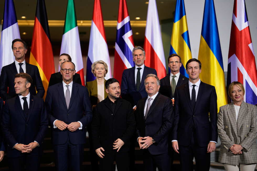 I leader europei e i negoziatori americani con Zelensky a Berlino, 15 dicembre 2025 