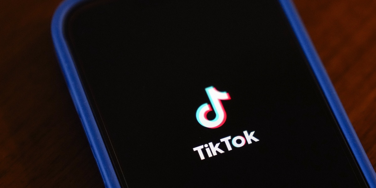 TikTok ha firmato l’accordo per cedere la divisione negli Stati Uniti a imprenditori locali