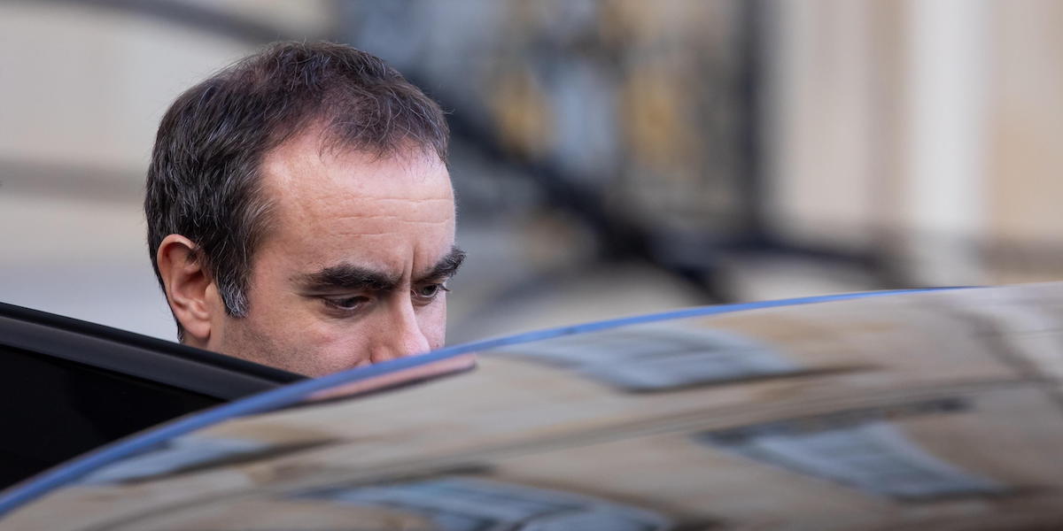 La Francia non riuscirà ad approvare la legge di bilancio entro la fine dell’anno