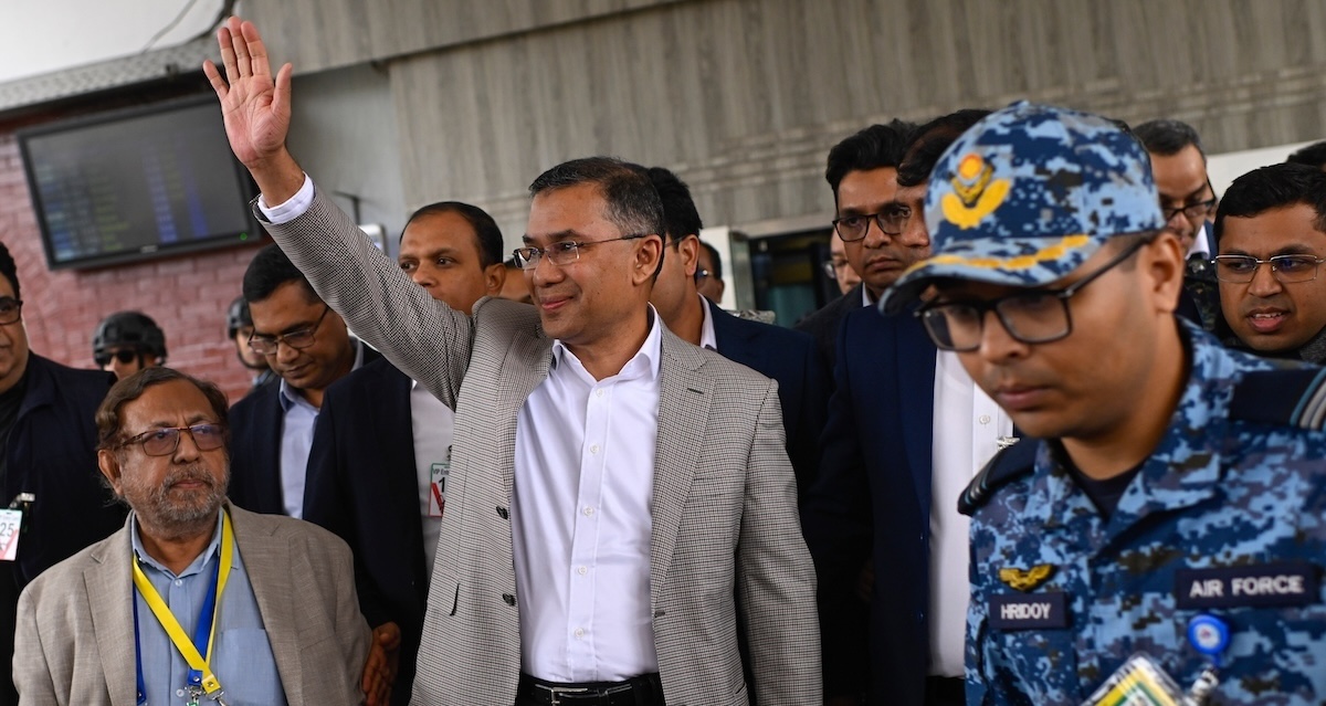 Tarique Rahman all'aeroporto internazionale di Dacca, la capitale del Bangladesh, 25 dicembre 2025 (AP Photo/Mahmud Hossain Opu)