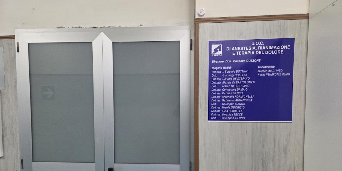 Cinque medici sono indagati per la morte di due donne a Campobasso, dovuta a una sospetta intossicazione alimentare