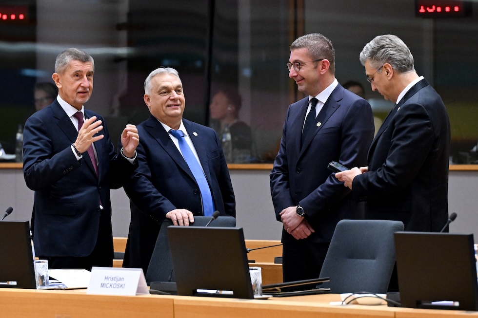 Andrej Babiš insieme a Orbán e ai primi ministri di Macedonia del Nord e Croazia, durante una riunione e Bruxelles del 17 dicembre 