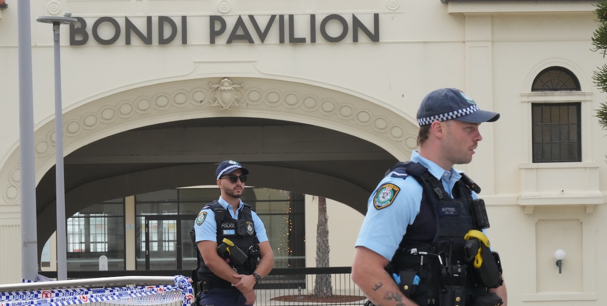 Secondo la polizia australiana gli autori dell’attentato a Bondi Beach non avrebbero fatto parte di un gruppo organizzato