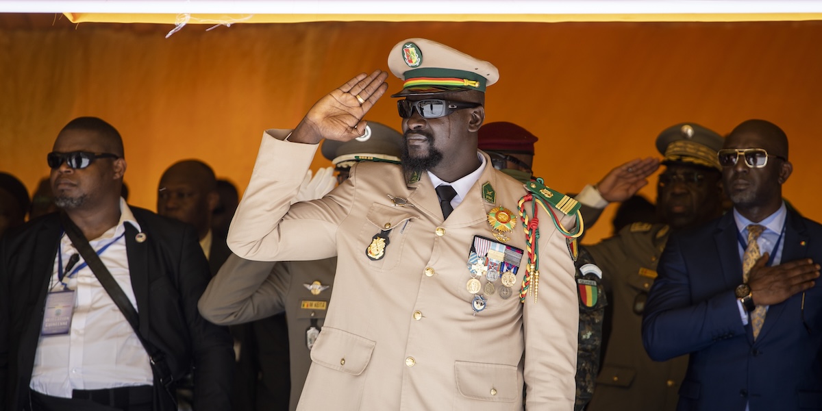 Le elezioni presidenziali in Guinea sono state vinte dal colonnello Mamady Doumbouya, che guidò il colpo di stato del 2021