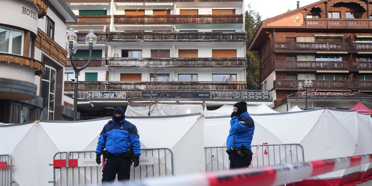 L’incendio a Crans-Montana è stato causato dalle candele sulle bottiglie