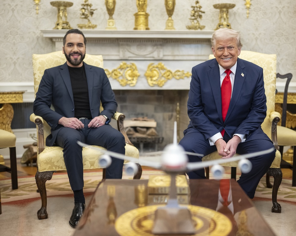 Trump durante un incontro col presidente autoritario di El Salvador, Nayib Bukele, uno dei suoi alleati in America Latina
