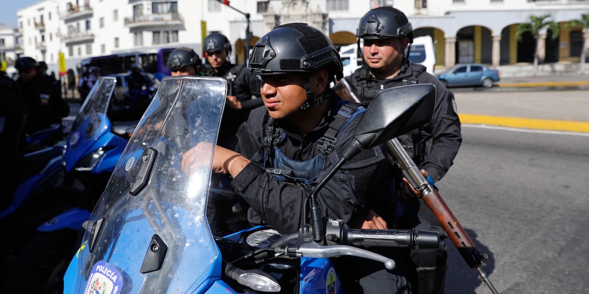 Il ministro degli Esteri Tajani ha detto che in Venezuela ci sono «una ventina» di prigionieri politici italiani, tra cui Alberto Trentini