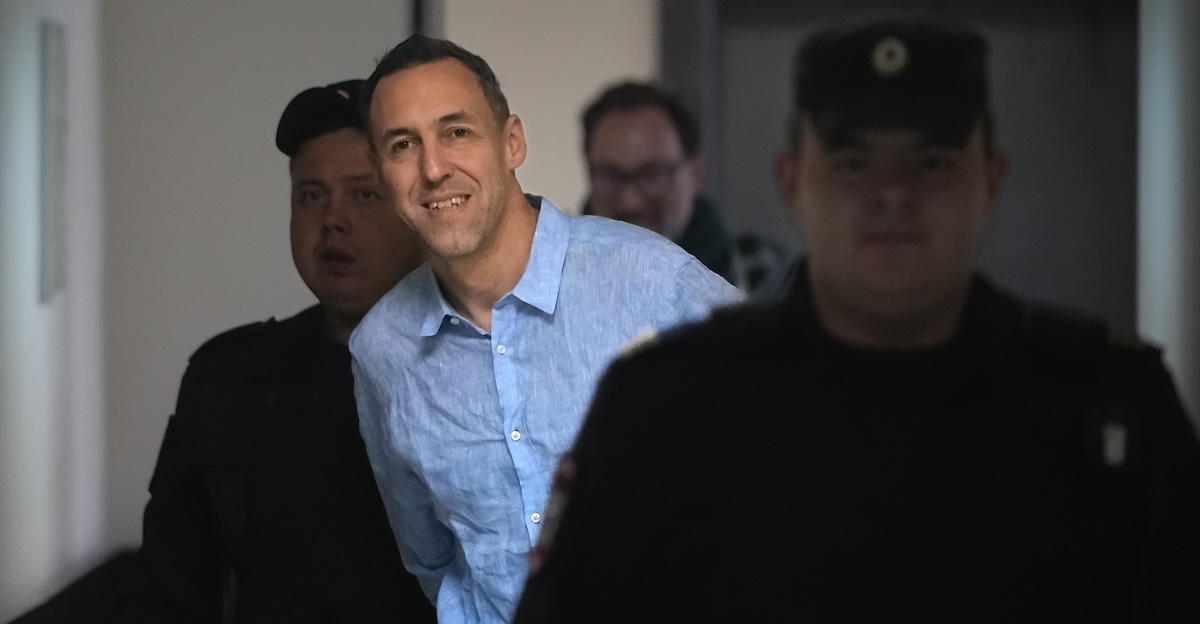 Il ricercatore francese Laurent Vinatier, che era detenuto in Russia dal 2024, è stato liberato