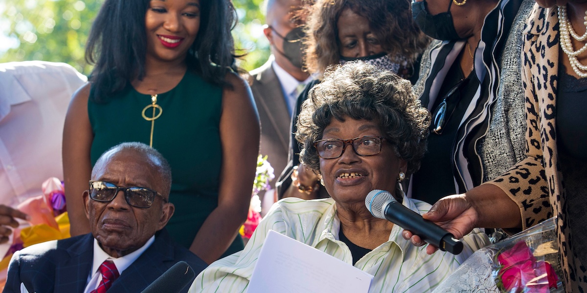È morta l’attivista statunitense per i diritti civili Claudette Colvin, che si ribellò alla segregazione degli autobus prima di Rosa Parks