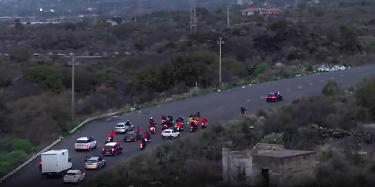 Le corse di cavalli clandestine, un vecchio problema difficile da risolvere