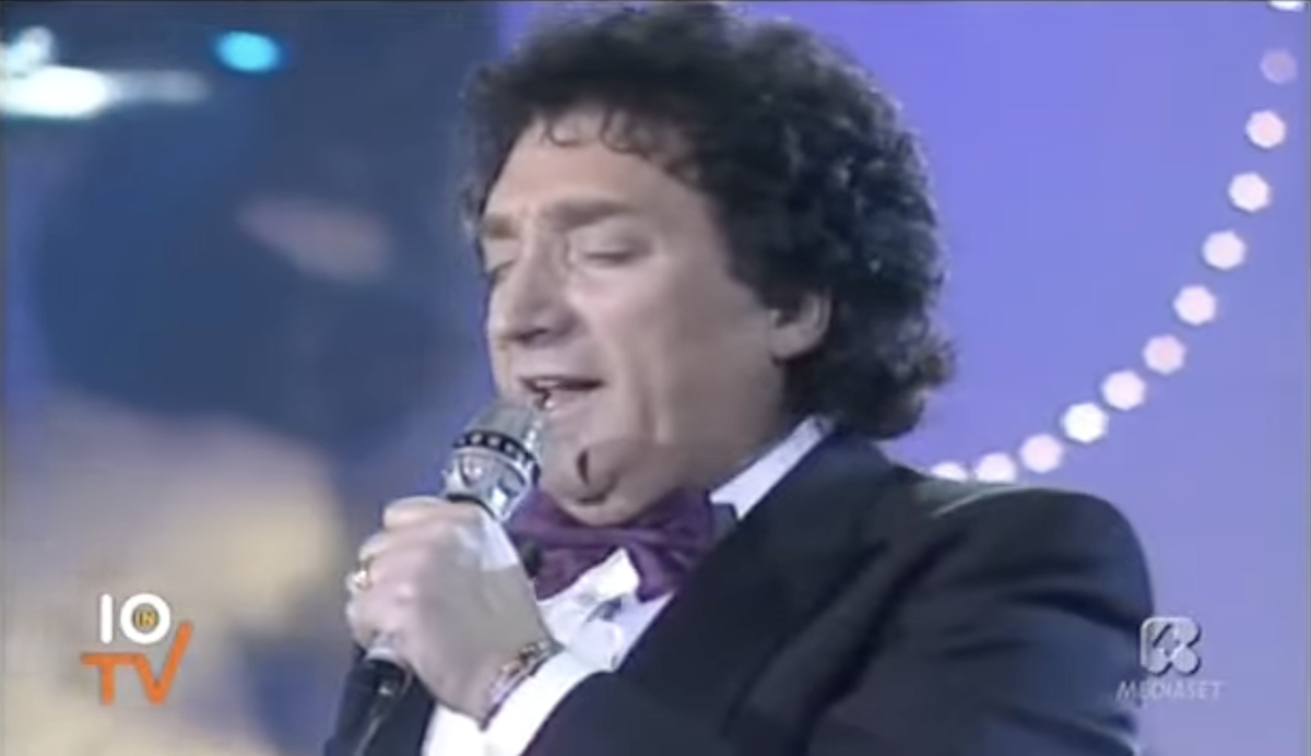 È morto il cantante Tony Dallara, noto soprattutto per le canzoni “Come prima” e “Romantica”
