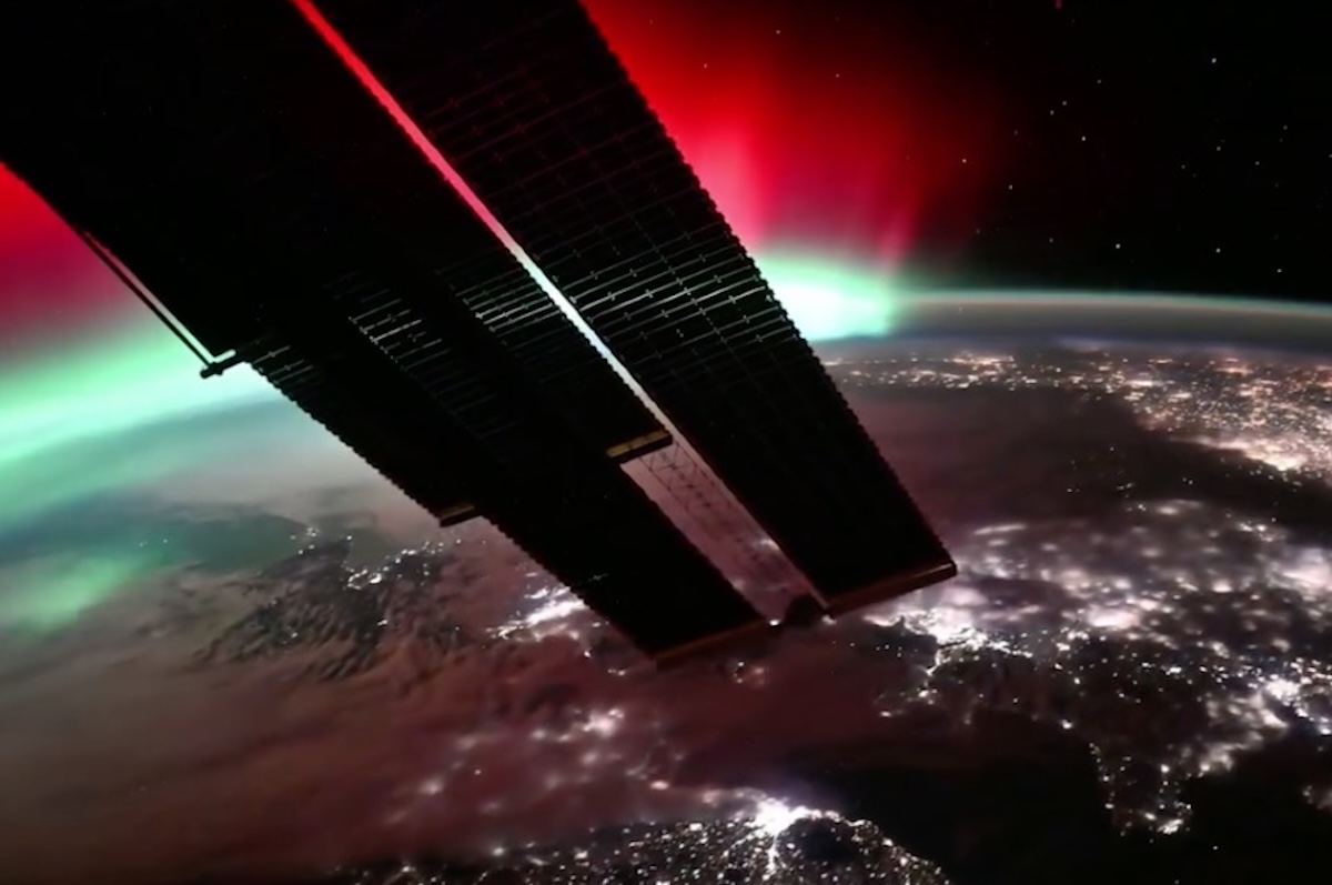 Le spettacolari immagini dell’aurora boreale vista dalla Stazione Spaziale Internazionale