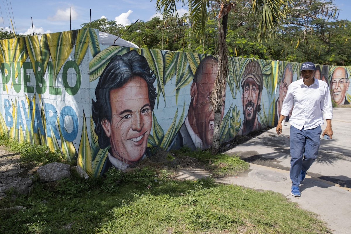 La procura spagnola ha archiviato l’indagine per molestie contro Julio Iglesias, dicendo che è fuori dalla sua giurisdizione