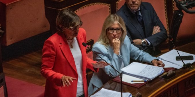 Come la destra ha cambiato il testo della legge sul consenso