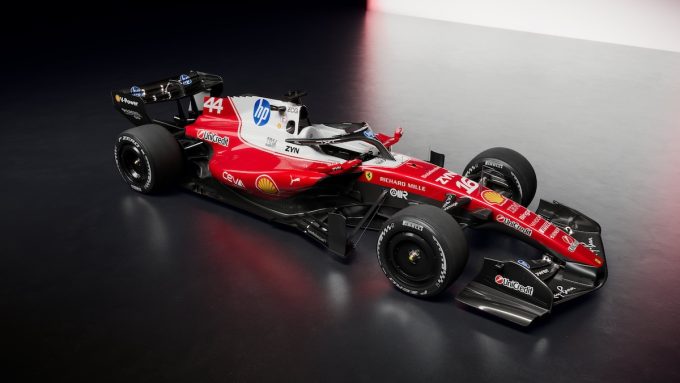 Il video e le foto della nuova Ferrari che gareggerà nel Mondiale 2026 di Formula 1