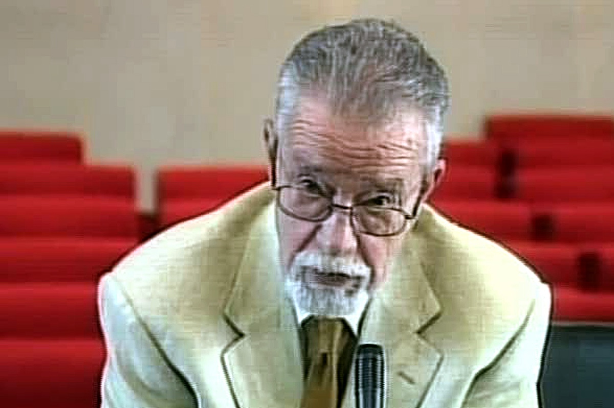 È morto a 87 anni Giuliano Spazzali, avvocato che divenne noto durante il processo più importante di “Mani Pulite”