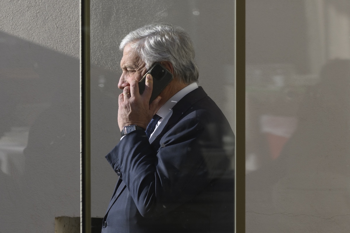 Cosa vuol dire richiamare un ambasciatore