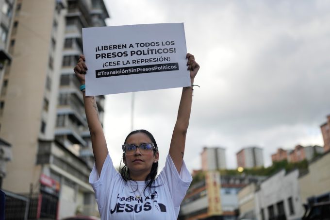 Il Venezuela ha scarcerato almeno altri 80 detenuti politici