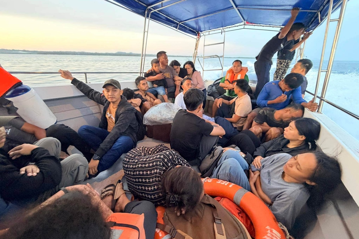 Nelle Filippine è affondato un traghetto con più di 300 passeggeri, causando la morte di almeno 15 persone