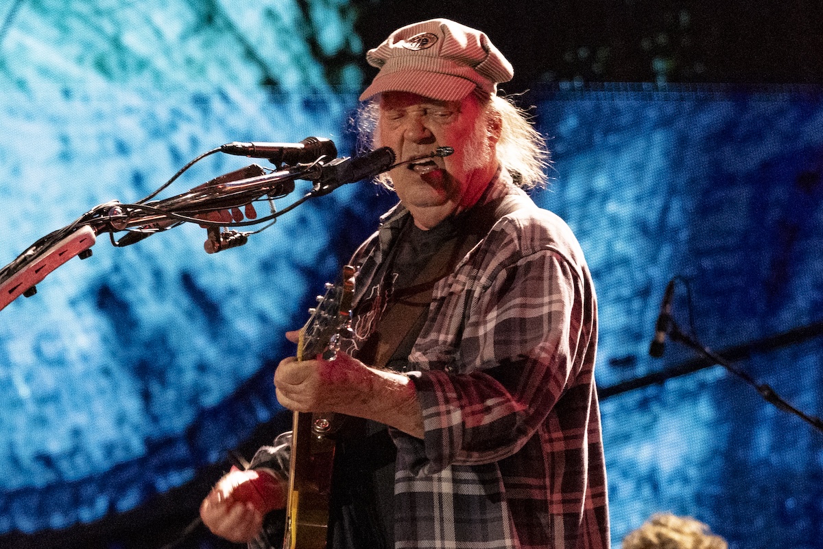 Neil Young durante un festival a Minneapolis, Minnesota, il 20 settembre 2025 (Gary Miller/Getty Images)
