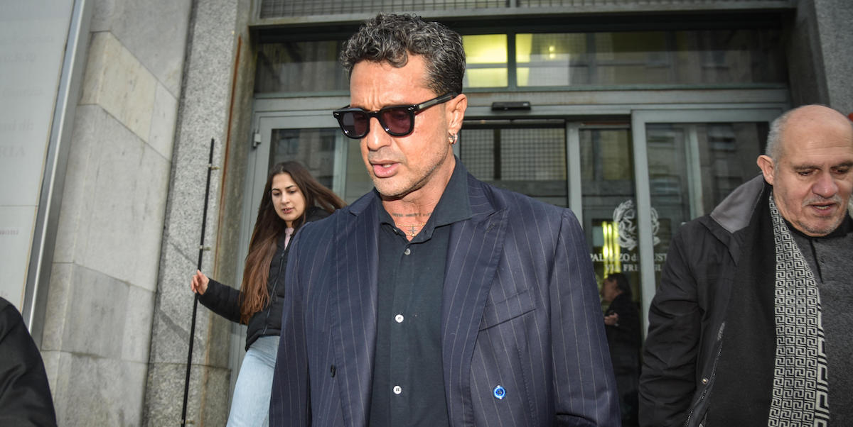 L’ultima puntata di «Falsissimo», il programma di Fabrizio Corona, è stata rimossa da YouTube