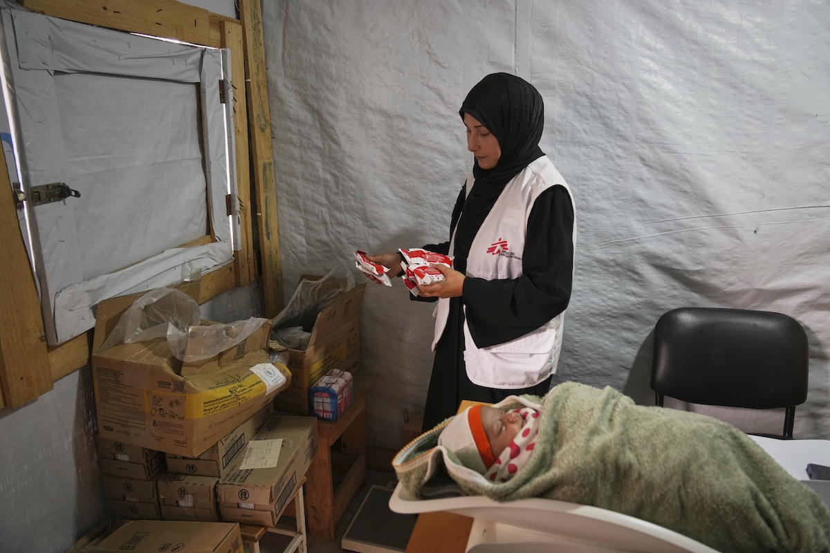 Israele ha detto che vieterà a Medici Senza Frontiere di operare a Gaza