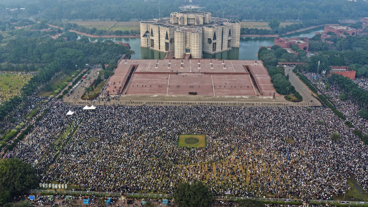 I funerali di Khaleda Zia, lo scorso 31 dicembre a Dacca